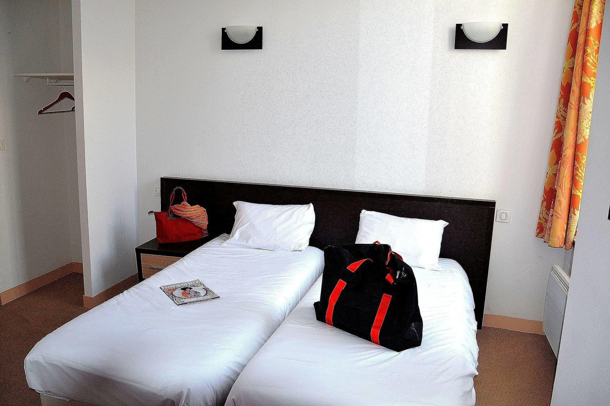 Hotel Les Benedictins Limoges Exterior foto